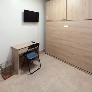 https://newly-renovated-apartment-in-historic-centre.1costadelsol.com